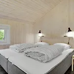 3 Bedroom Lovely In Дом отдыха Follenslev